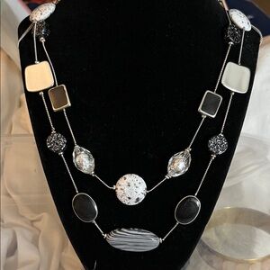 NY Collection Black and White Multi-Shape Necklace